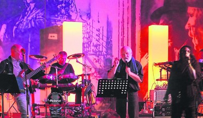 Die Ika Hussmann Band ist eine der drei „Rock Heroes“, die beim Konzert in Vynen gemeinsam auf der Bühne stehen .Foto: nno.de