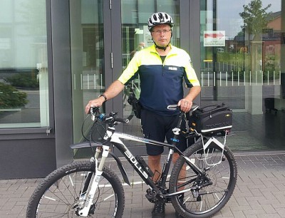 Beamter der Fahrradstreife der Polizeiwache Geldern. Foto: KPB Kleve