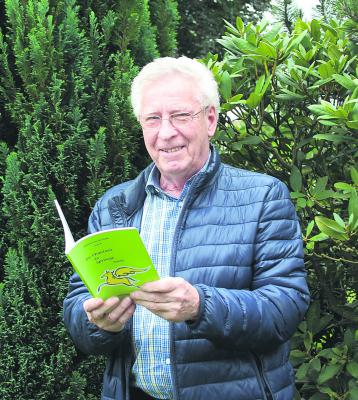 Günter van de Linde hat ein Buch mit von ihm selbst verfassten heiteren und nachdenklichen Versen herausgegeben. nno-Foto: I. Maas
