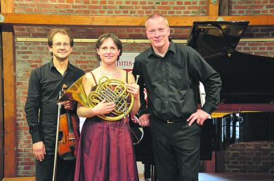 Laurent Albrecht Breuninger, Sibylle Mahni und Thomas Duis (v.l.) sind drei exellente Musiker, die zusammen in Rheinberg gastieren. Foto: Veranstalter
