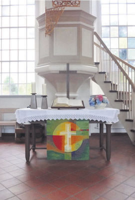 Das Antependium, das Tuch an der Vorderseite von Altar und Kanzel. Foto: privat