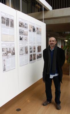 Jerry Wltsch aus Los Angeles in der Ausstellung „Flucht und Verteibung jüdischer Bürger in Goch. Foto: privatDCF 1.0