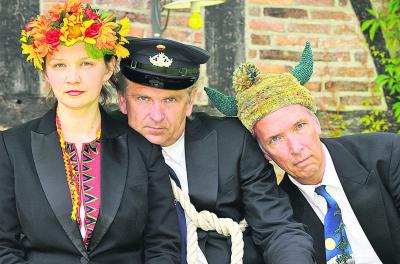 „Rammdöösig“ ist der Namen des neuen Programms - und auch wohl zutreffend für den Gesichtsausdruck der „Bullemänner“, der Kabarettisten aus dem tiefen Westfalen. Foto: nno.de