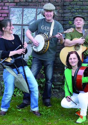 Irische Folk-Musik präsentiert „Fragile Matt“ am 24. April in der Aldekerker Heimatstube. Fotos: privat