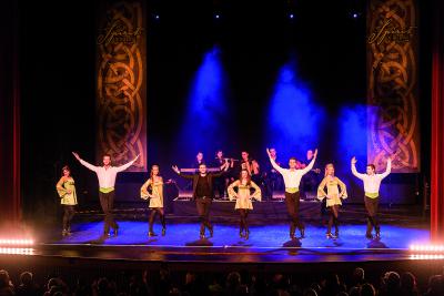 „The Spirit of Ireland“: 14 Tänzer und Musiker live auf der Bühne Foto: privat