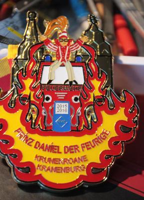 Der Orden von Prinz Daniel – gestaltet von Dirk Willemsen. "Ein lokaler Bezug ist dabei sehr wichtig." NN-Foto: HF
