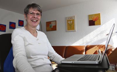 Für Marlene Josten ist der Computer ein wichtiges Hilfsmittel. NN-Foto: Lorelies Christian