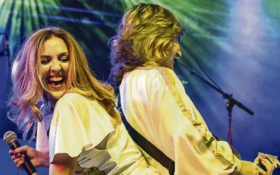 Die beiden Frontfrauen der Band Abba Gold Europe waren bereits in Mamma Mia in West End London zu hören. Foto: Veranstalter