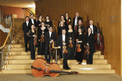 Das Gürzenich Kammerorchester aus Köln  stimmt in die Vorweihnachtszeit ein. 