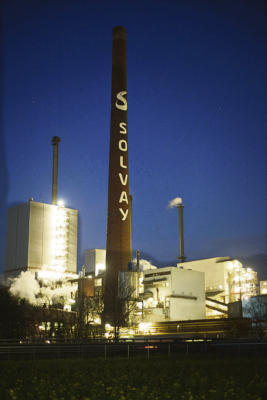 Zur Langen Nacht der Industrie lädt auch die Solvay ein. Foto:  privat