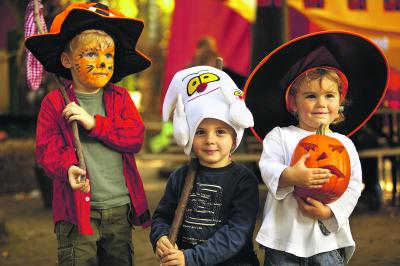 Im Abenteuerspielpark Klein Zwitserland dreht sich vom 1. bis 31. Oktober alles um „Halloween“. Foto: Zebra Fotostudio