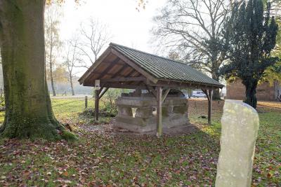 Das Hochgrab des Klosterstifters ersrahlt in neuem Glanz. Foto: privat