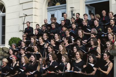 Der Unichor gastiert mit 100 Sängerinnen und Sängern in Xanten.  Foto: nno.de