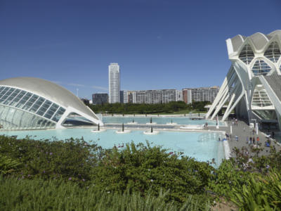 Die Stadt der Wissenschaft und Künste zeigt das moderne Valencia.