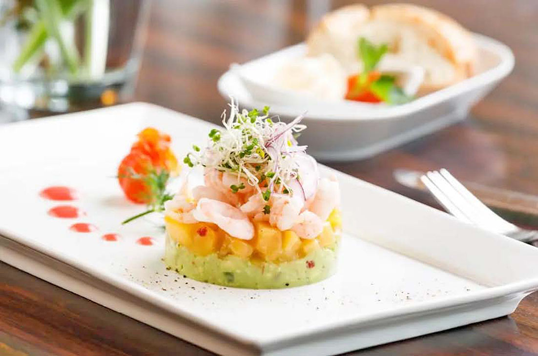 Eismeer Garnelen mit Mango-Chutney und Avocadocreme