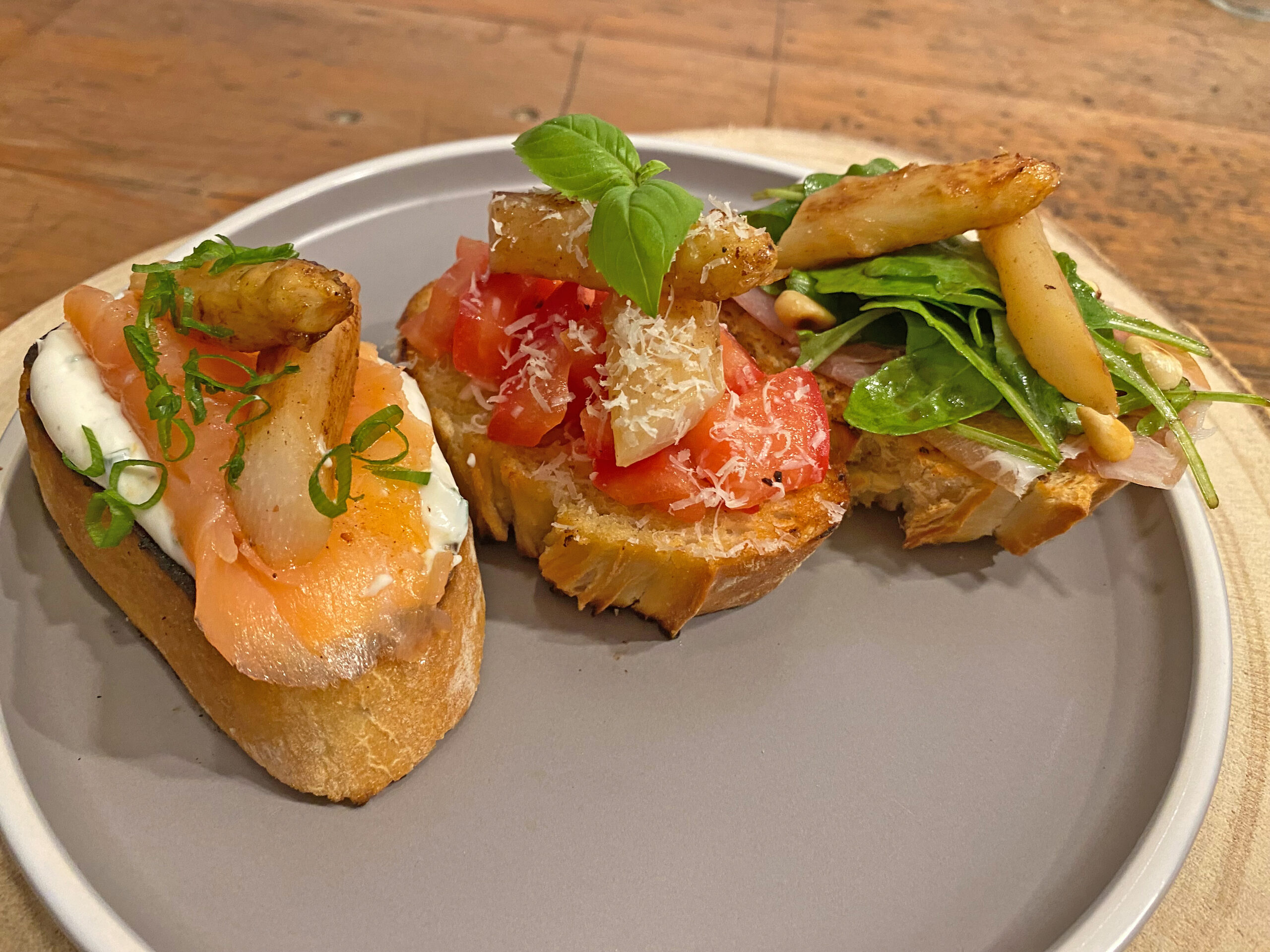 Dreierlei Spargelbruschetta