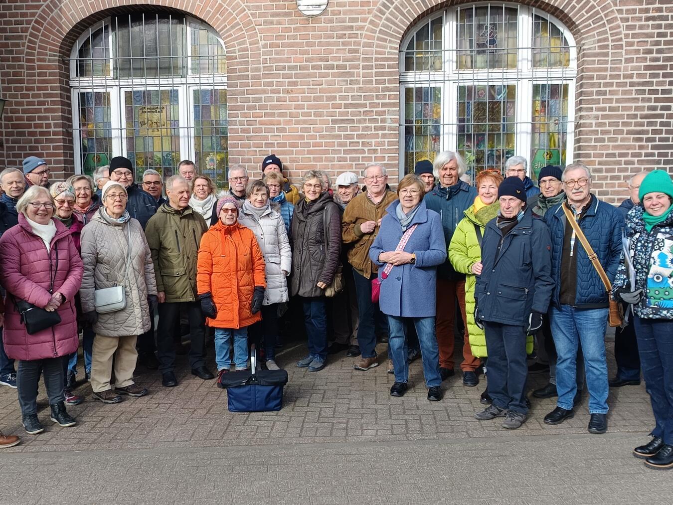  Beim abschließenden Frühschoppen in der Bahnhofsgaststätte bedankte sich Organisator Karl Buntenbroich bei Giesbers-Reijngoudt für einen interessanten Vormittag. Foto: SeniorenUnion