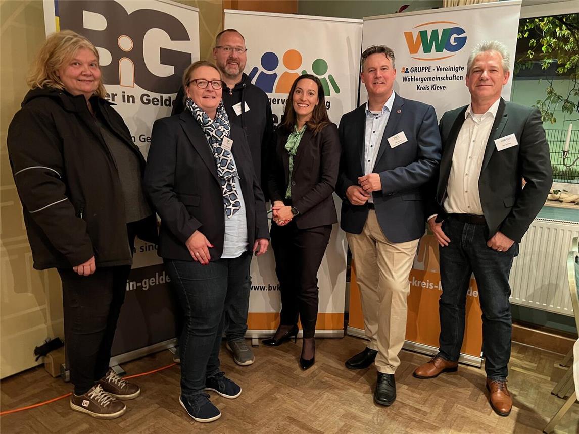  Das Foto zeigt (v. l.): Ulrike Beerkotte (VWG), Patricia Gerlings-Hellmanns (BVK/ VWG), Markus Peukes (BiG/ VWG), Sabina Büttner (Bund der Steuerzahler), Ralf Janssen (VWG) und Uwe Grothe (BVK und VWG). Foto: VWG Kreis Kleve