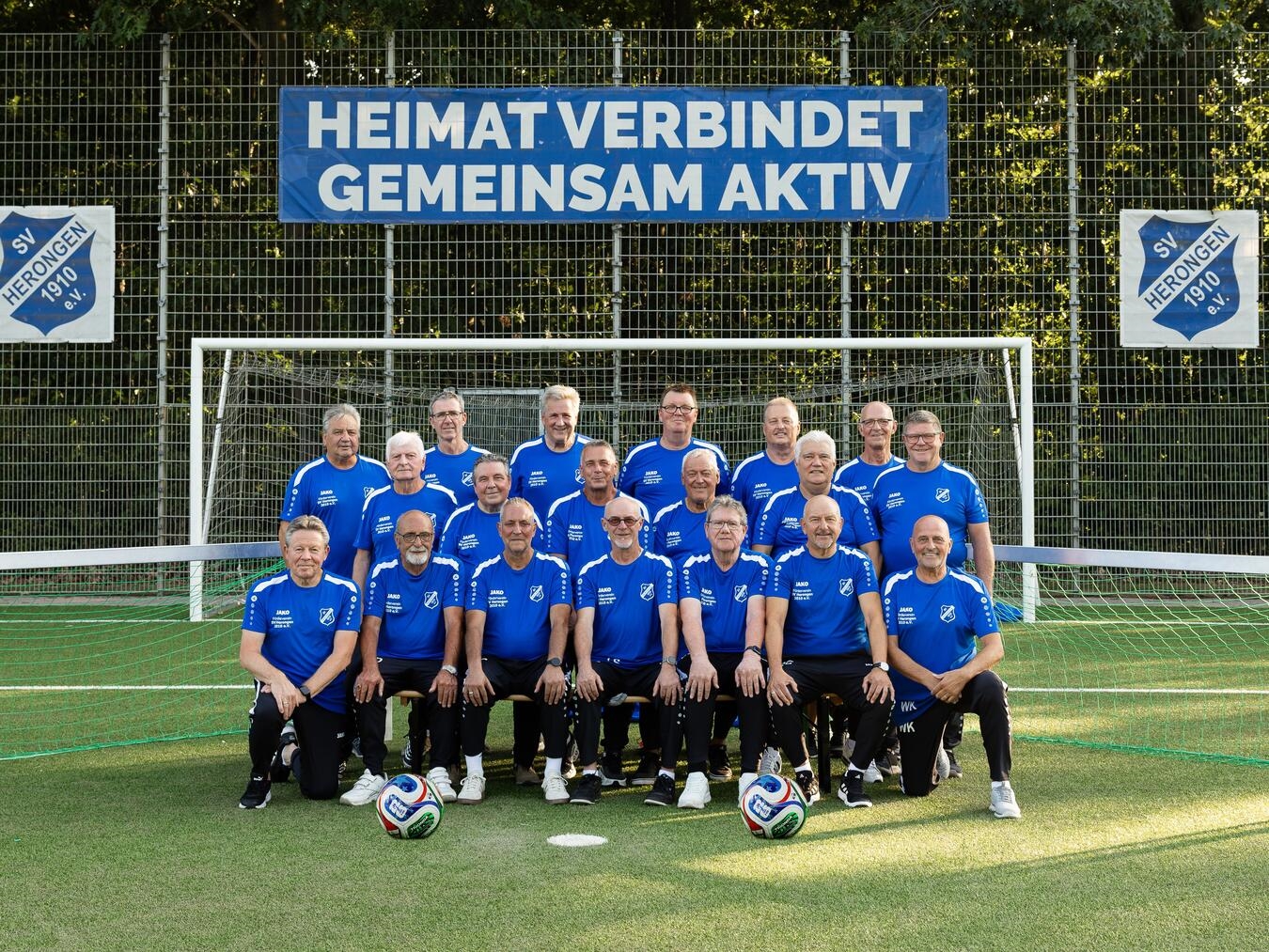 "Walking-Football-Team SV Herongen beim Training, Foto von Jule Driesch"