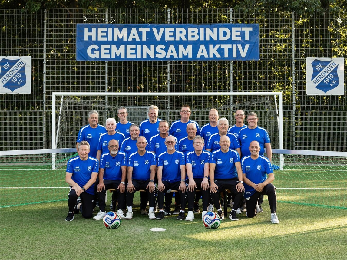 "Walking-Football-Team SV Herongen beim Training, Foto von Jule Driesch"