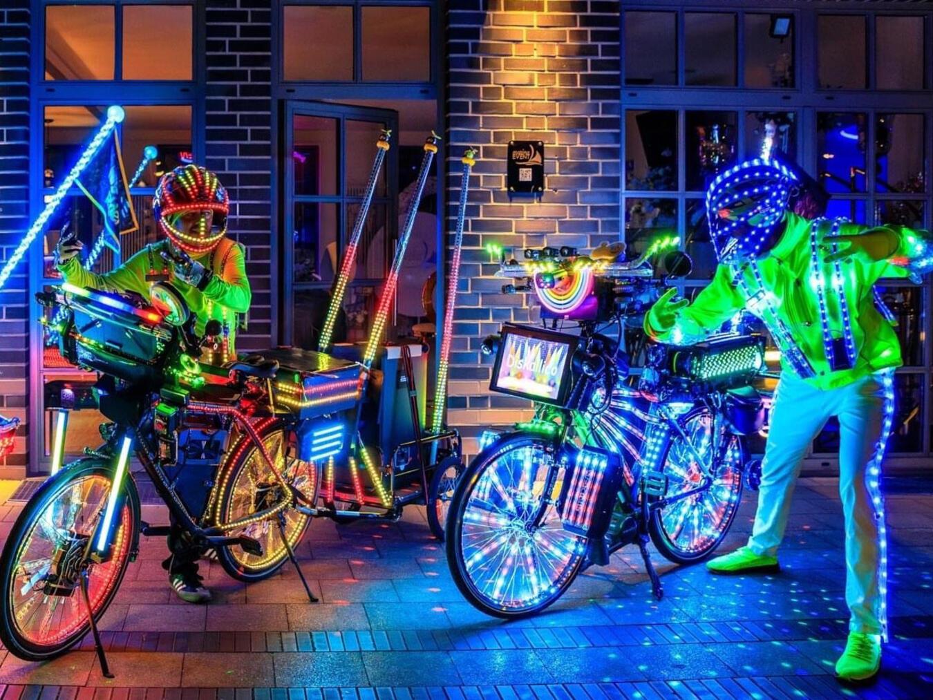  Diskallico fährt mit seinen Light Ridern seit 2021 regelmäßige Touren, vor allem im Münsterland. Foto: DJ Diskallico