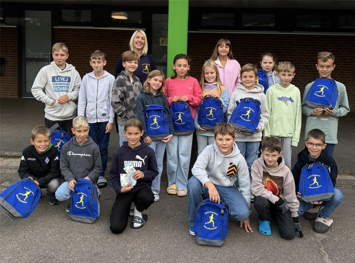  Erfolgreichste Klasse der Freien Realschule „Weitsicht“ war die Klasse 5. Fotos: privat