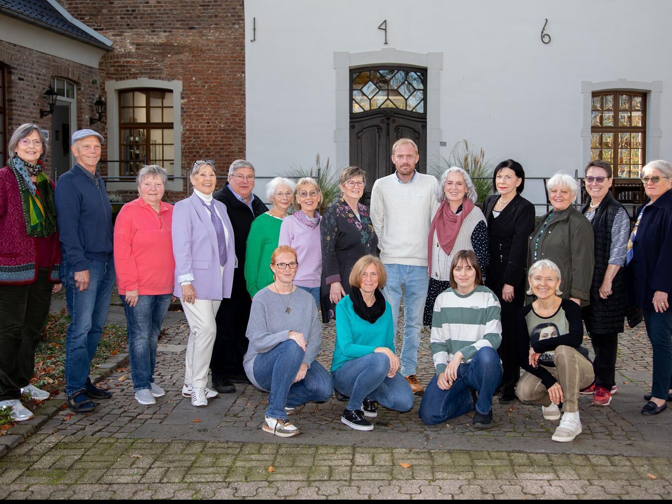 Haus Ingenray: Ein neuer
Ort für den Bund fürs Leben Ab Januar 2025 ist Haus Ingenray auch ein Ort für Trauungen. Foto: Gisela Grabowski