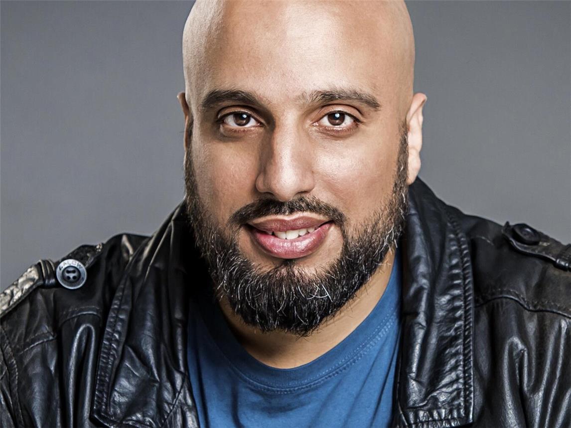 Abdelkarim stellt seine neues Programm vor. Foto: Guido Schroeder