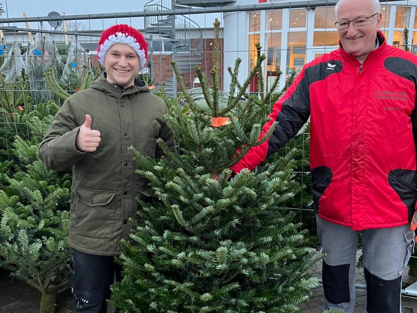 Adam Marcianak und Herrman Goertz von der Karnevalsabteilung SV Viktoria Goch freuen sich auf viele Besucher. Foto: privat
