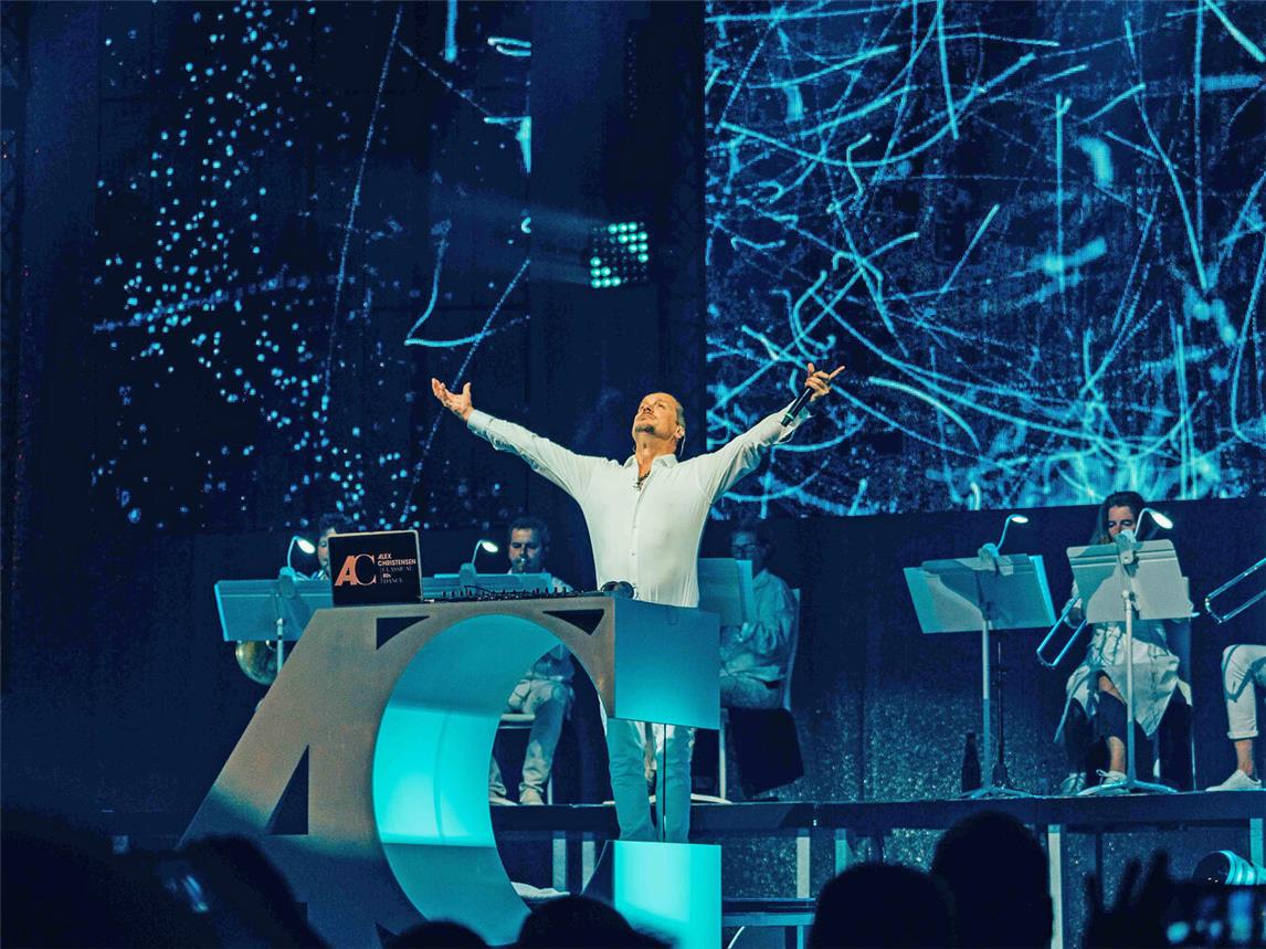 Alex Christensen & The Berlin Orchestra gastieren am Sonntag, 9. Juni, in der Düsseldorfer Mitsubishi Electric Halle. Foto: Marcel-Brell