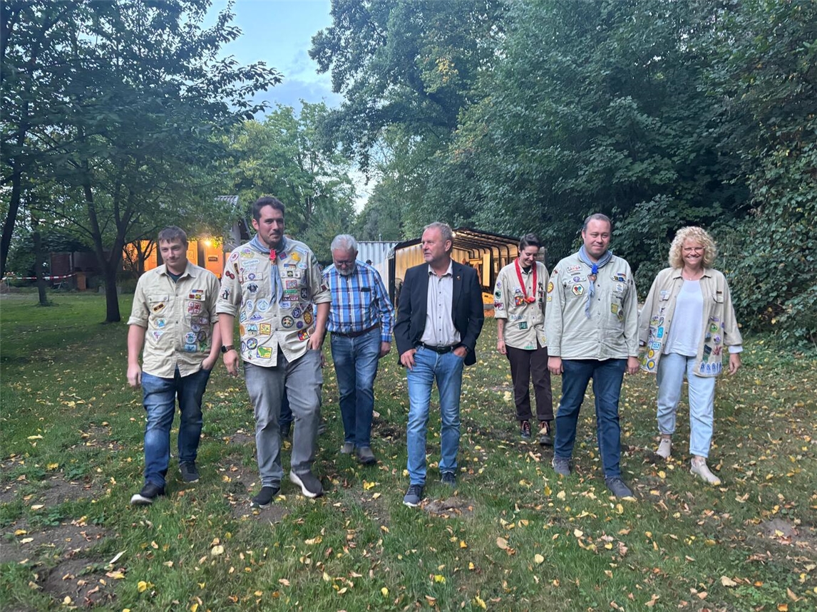 Alpens Bürgermeister Thomas Ahls besuchte die Pfadfinder der Deutschen Pfadfinderschaft St. Georg Stamm St. Ulrich Alpen. Foto: privat