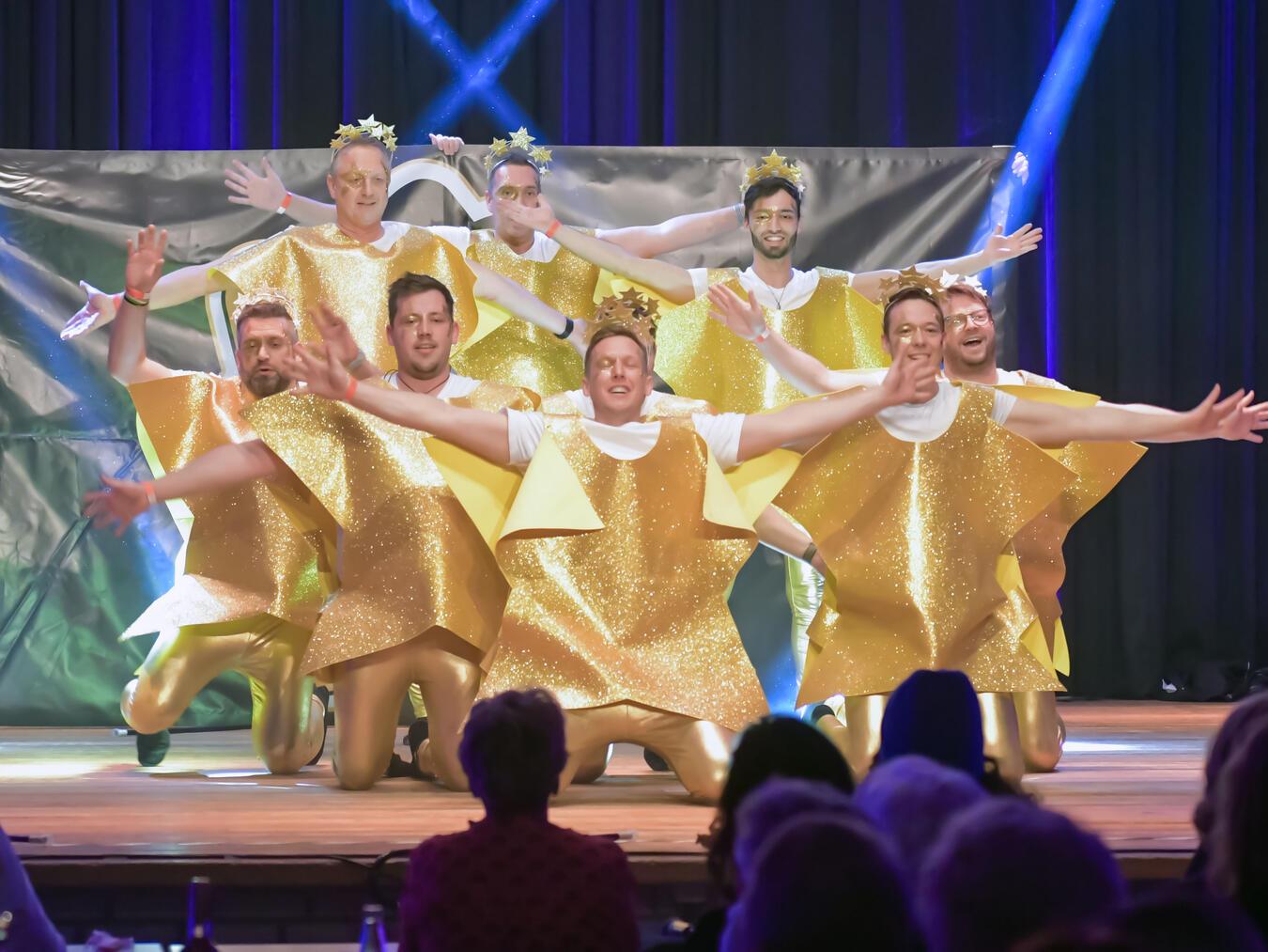 Als Sterne gingen die Viktoria Boys ins Rennen. NN-Foto: Gerhard Seybert