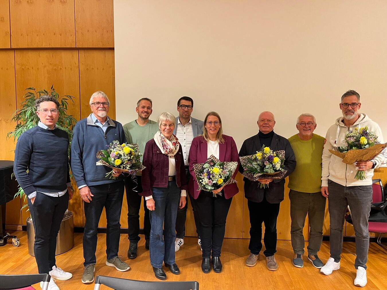 Alter und neuer Vorstand des Stadtsportverbandes Geldern: (v.l.) Marc Schlischka, Hartmut Harmsen, Swen Fischer, Liss Steeger, Friedhelm Lange, Sabrina Kühle, Udo Spelleken, Reinhard Winkler und Mike Lichteveld. Foto: Stadtsportverband Geldern