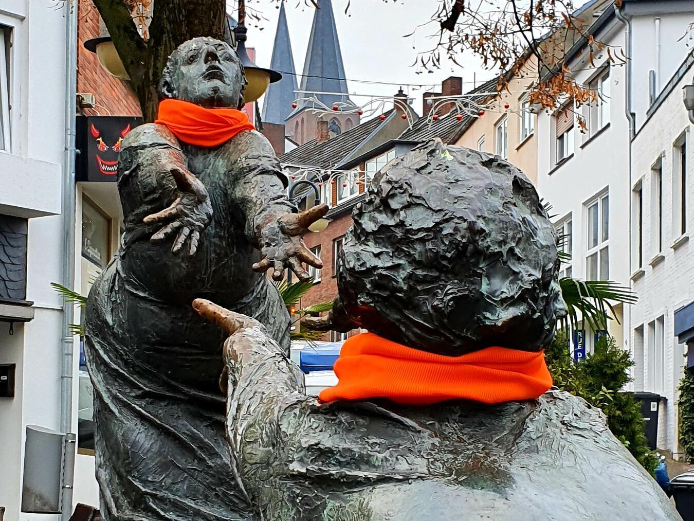 Am 23. November soll am Elsabrunnen ein Zeichen in „Orange“ gesetzt werden. Foto: Zonta Club Niederrhein/Susanne Rexing