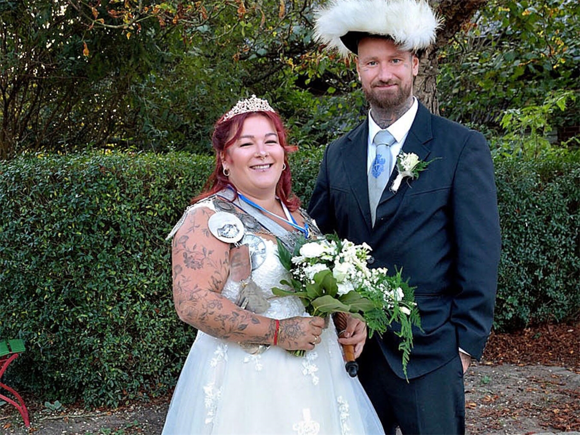 "Porträt von Juliana der Zielstrebigen und Prinzgemahl Joel, Nachfolgeentscheidung am 27. September, Foto von Rüdiger Dehnen"