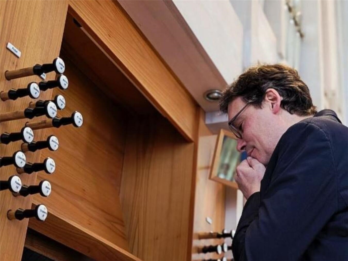 "Christophe Knabe spielt an der historischen Eisenbarth-Orgel in St. Willibrord Kleve"