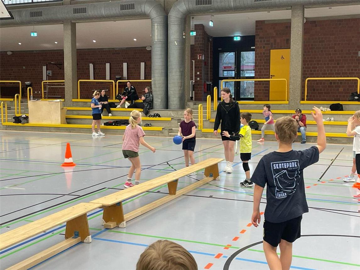 An der Xantener Gesamtschule werden Sporthelfer praxisnah ausgebildet. Foto: privat