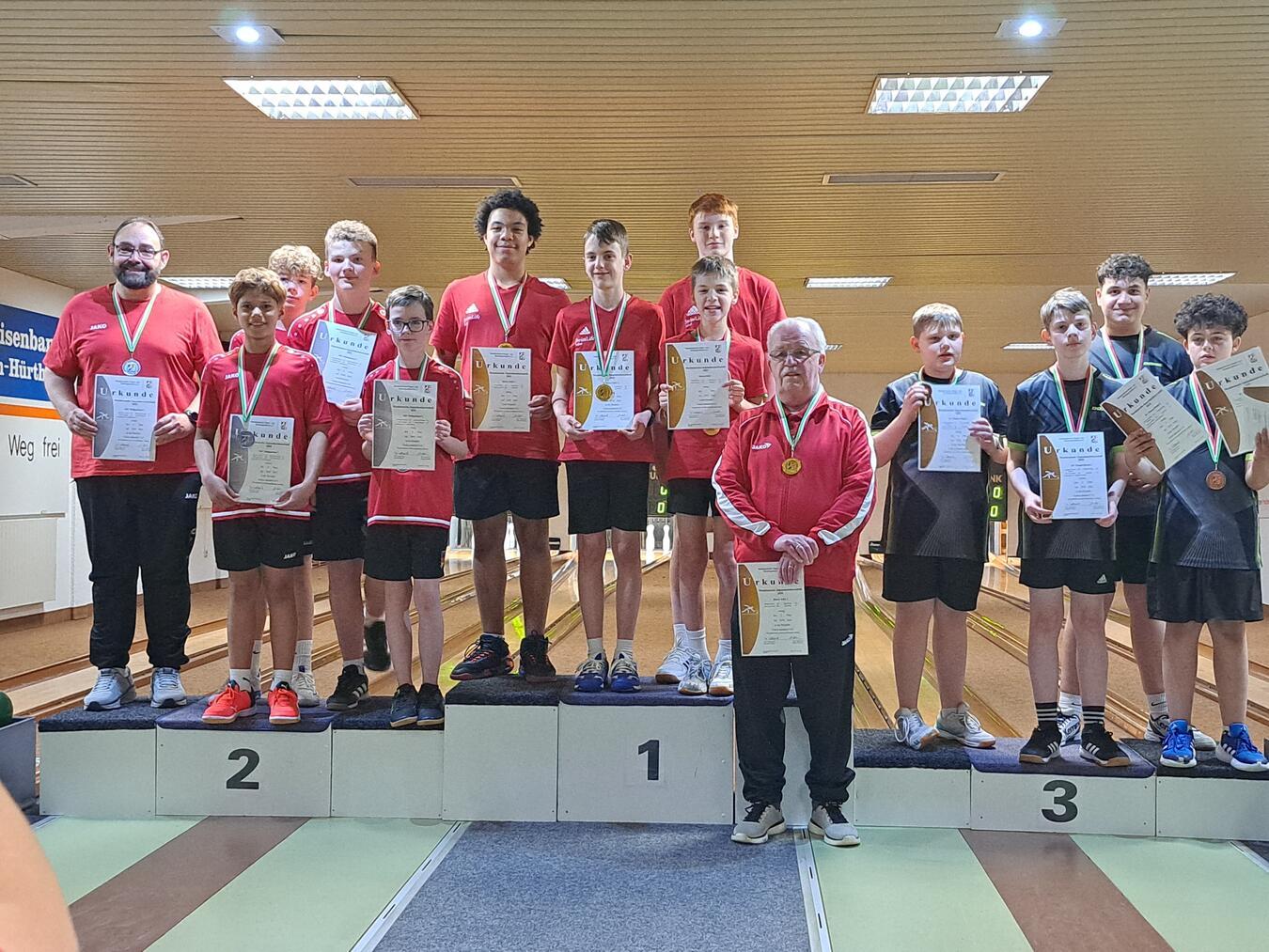An mehreren Wochenenden liefen die Westdeutschen Meisterschaften der Sportkegeljugend in Frechen. Foto: KKSG