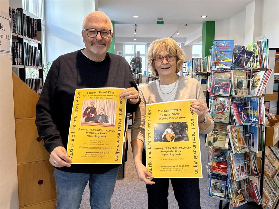 André Emmerichs und Kerstin Pieper vom MLK mit den Plakaten zu zwei Highlights in diesem Jahr. NN-Foto: SP