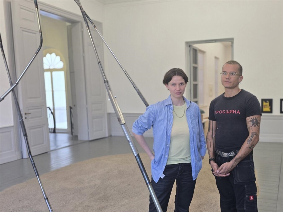 Anneliese Ostertag und Antoine Simeao Schalk haben „something thnat flees the hand“ kuratiert. NN-Foto: HF