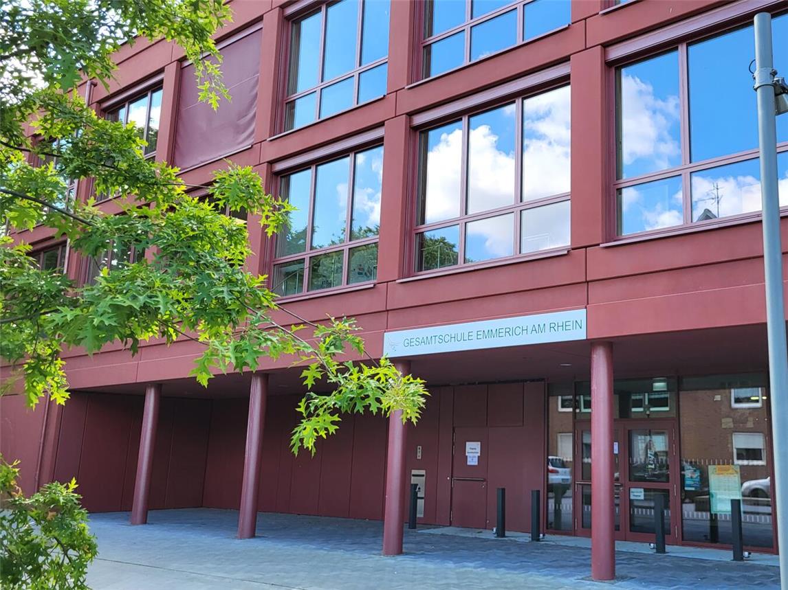 Auch an der Gesamtschule in Emmerich bleibt derzeit die Küche kalt. NN-Foto: Michael Bühs