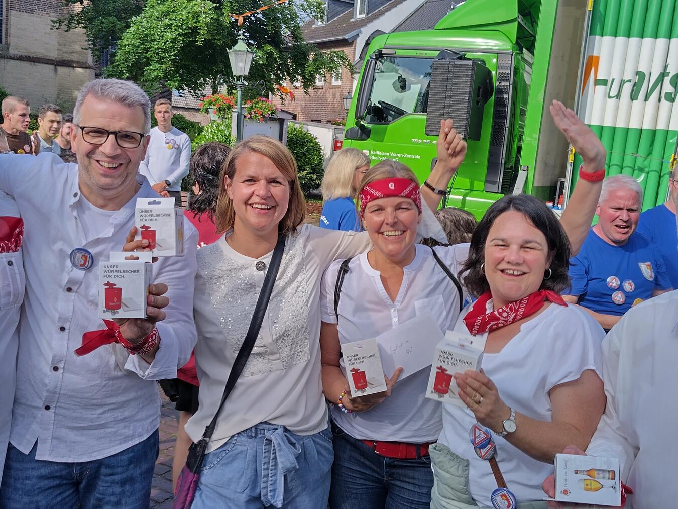 Auch das Präsidium freut sich wieder auf zahlreiche Besucher: (v.l.) Ernst Deselaers, Jens Kösters, Sarah Bousart, Carola Deselaers, Orla Feeny und Guido Küppers. Foto: Orla Feeny