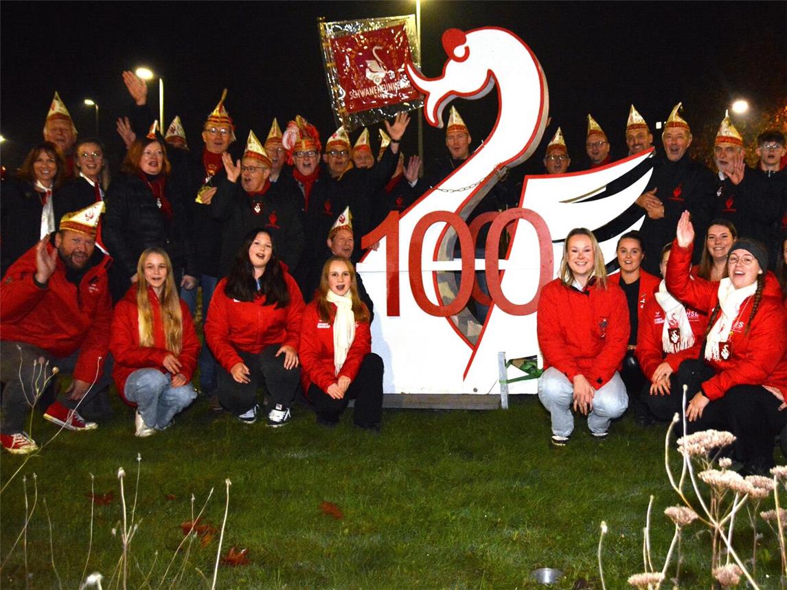 Auch der neue Prinz, Mitglied der Schwanenfunker, hat die Aktion unterstützt. Foto: Schwanenfunker