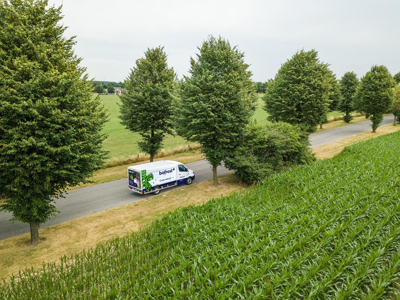Auch die bofrost-Verkaufsfahrzeuge erhalten ein neues Design.Foto: bofrost