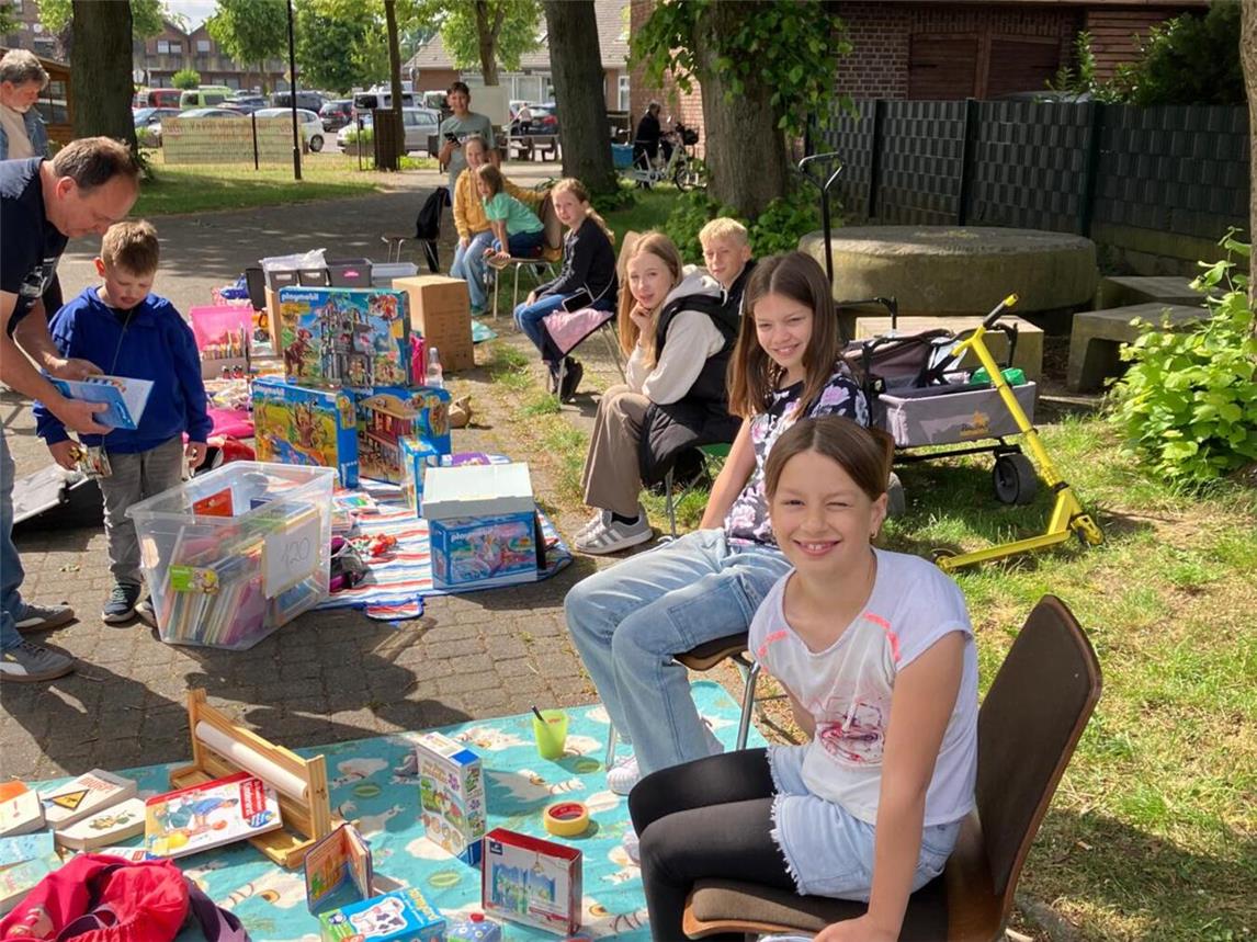 Auch die junge Generation hat am Dorftrödel in Mehr teilgenommen. Foto: privat