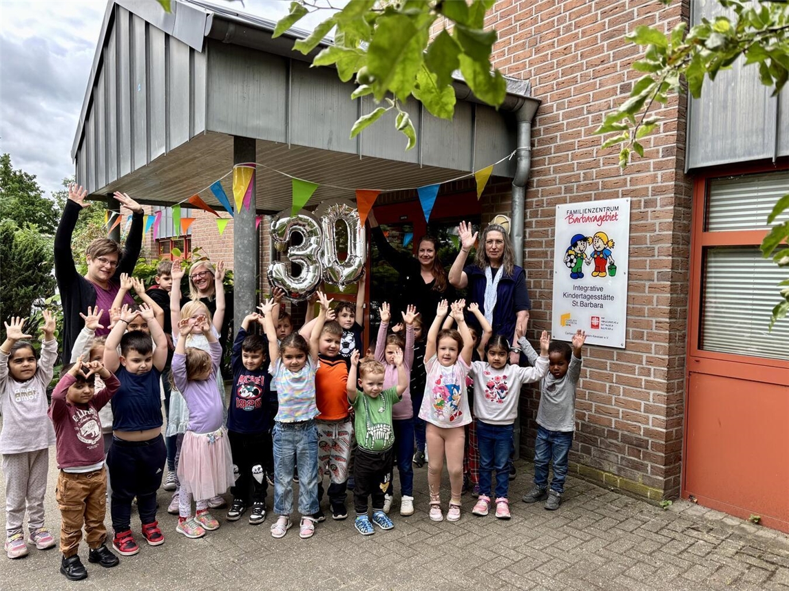Kinder der Kita St. Barbara freuen sich auf Jubiläumsfest, Caritasverband Geldern-Kevelaer.