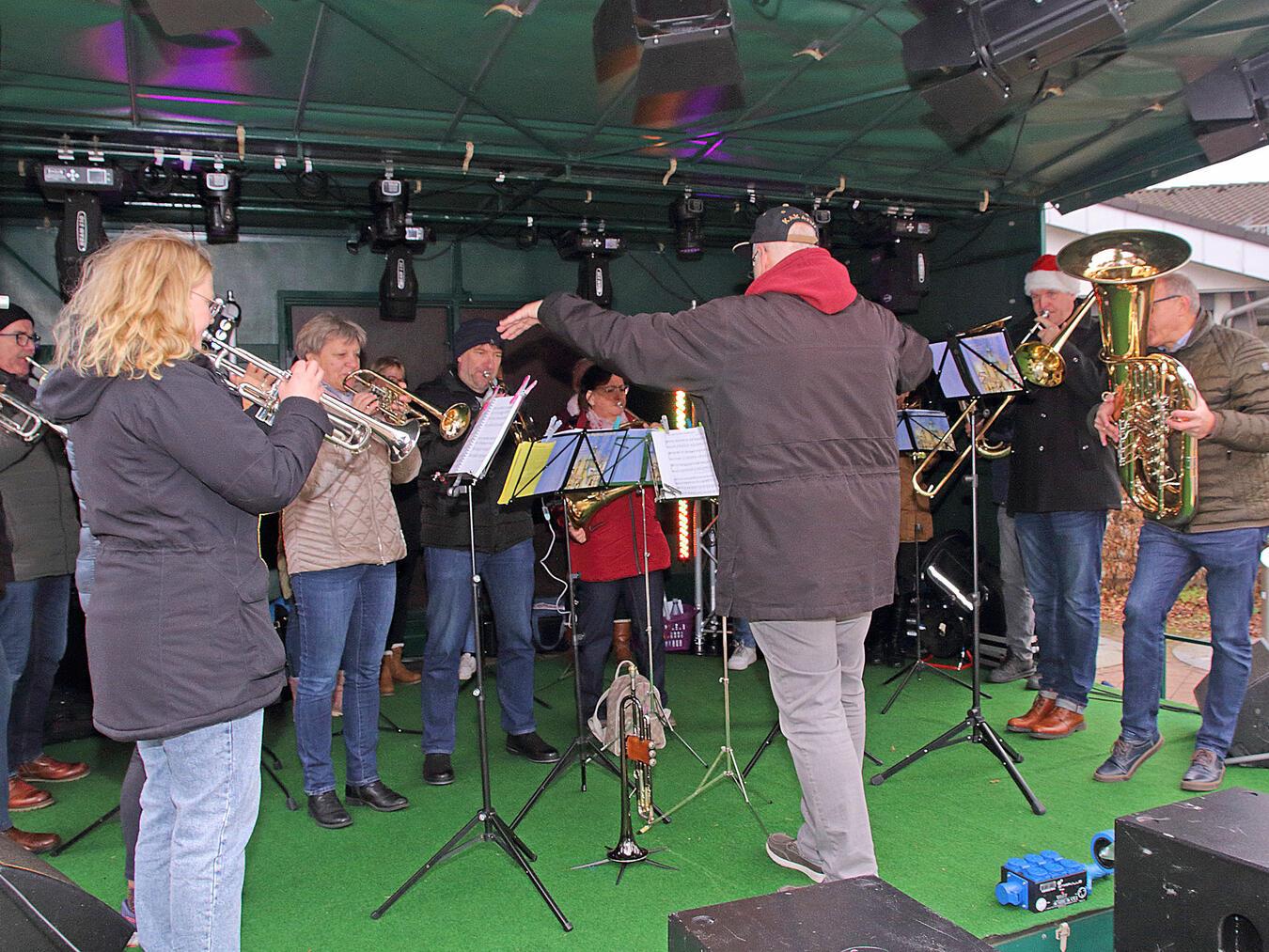 Auch für musikalische Darbietungen ist wieder gesorgt. NN-Foto: Theo Leie
