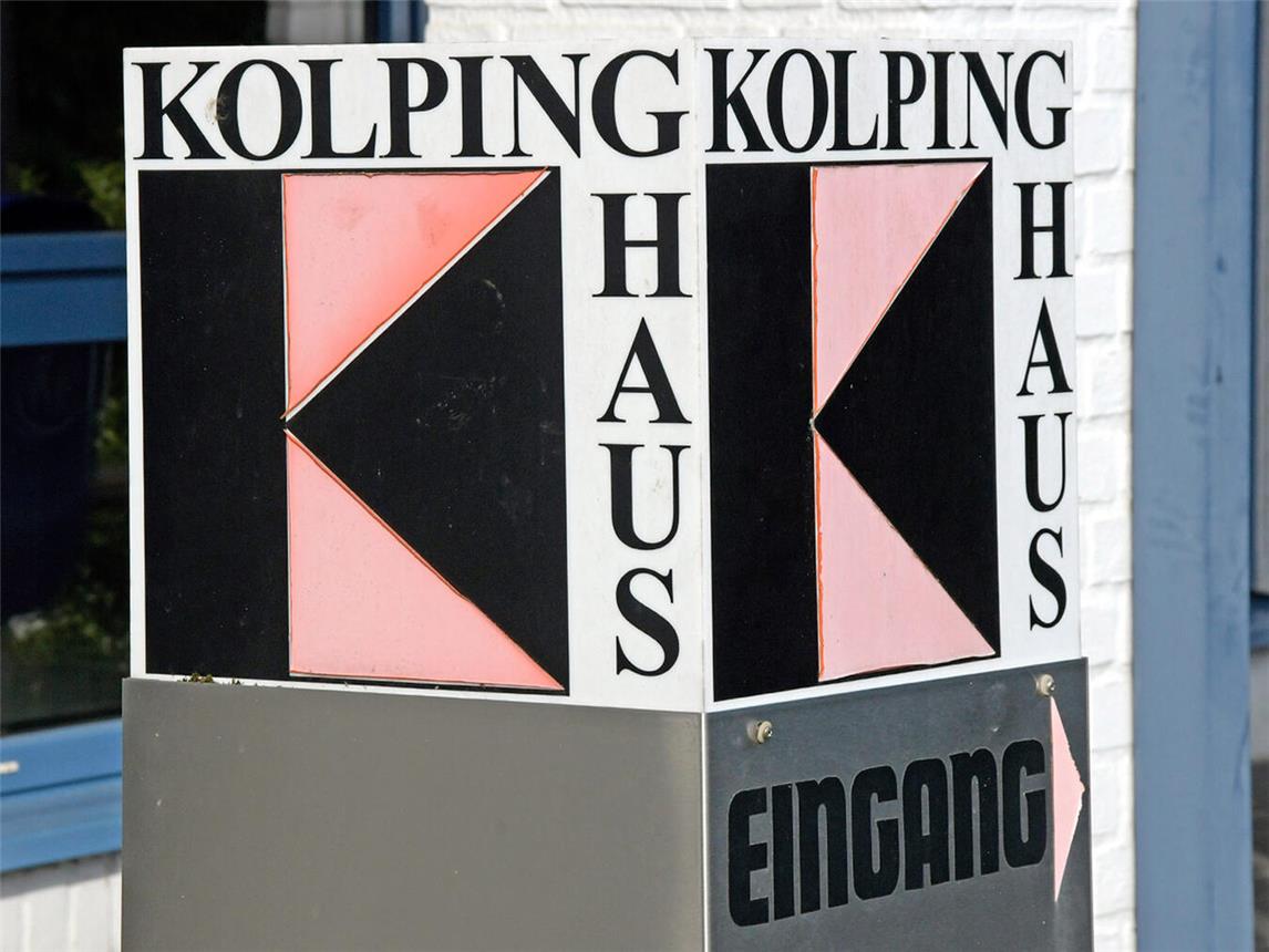 Auch in diesem Jahr wird es wieder den beliebten Bücher- und Trödelmarkt der Kolpingsfamilie Kleve geben. NN-Foto: RD