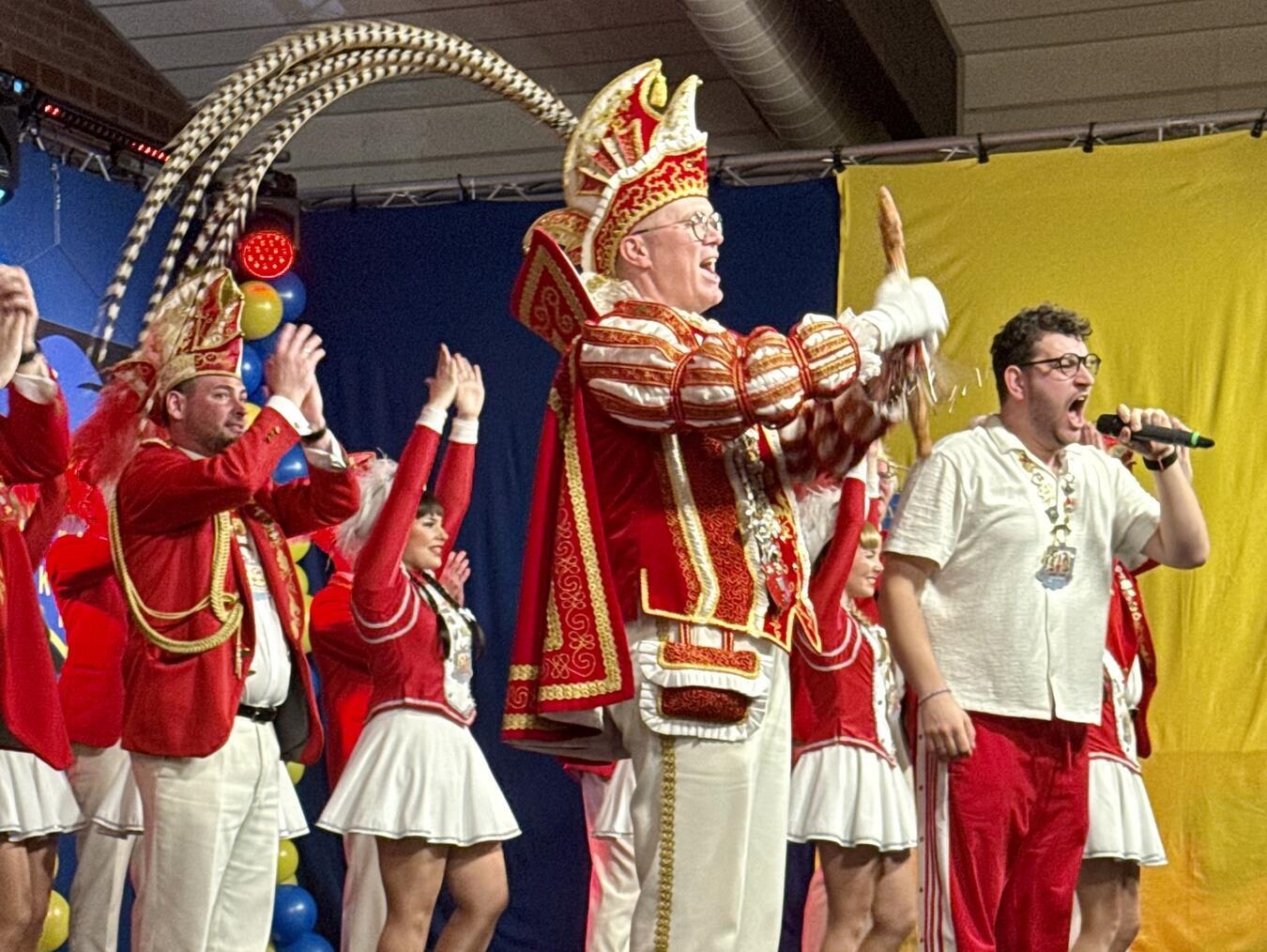 Auch Kleves Prinz Tobias der Träumende besuchte die Germania-Gala. NN-Foto: Sabrina Peters