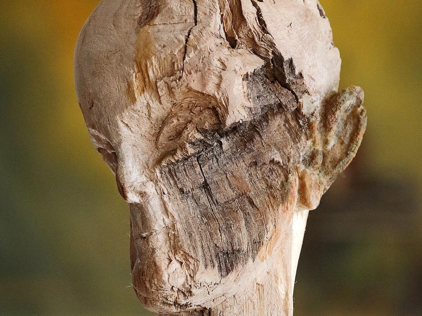 Auch Skulpturen sind Teil der neuen Ausstellung. NN-Foto: Theo Leie